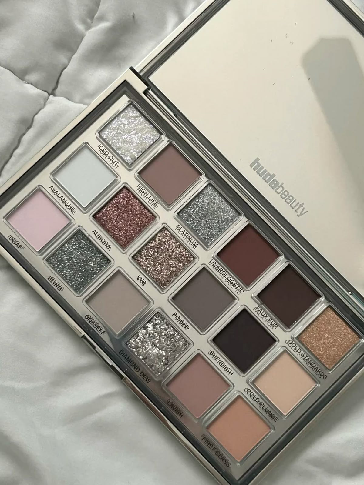 ❄️💎 Huda Beauty Icy Nude Eyeshadow Palette 💎❄️