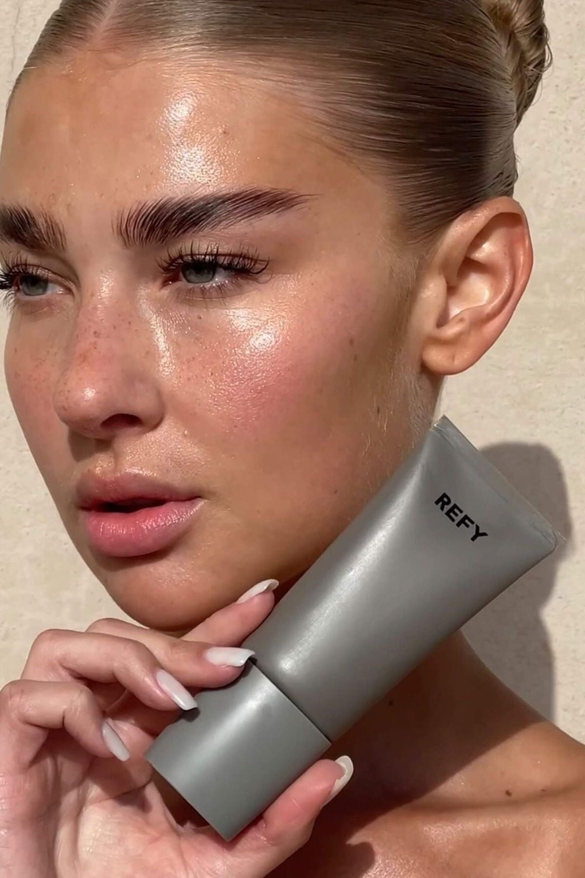 ✨ REFY Glow and Sculpt Face Primer – 40 ml